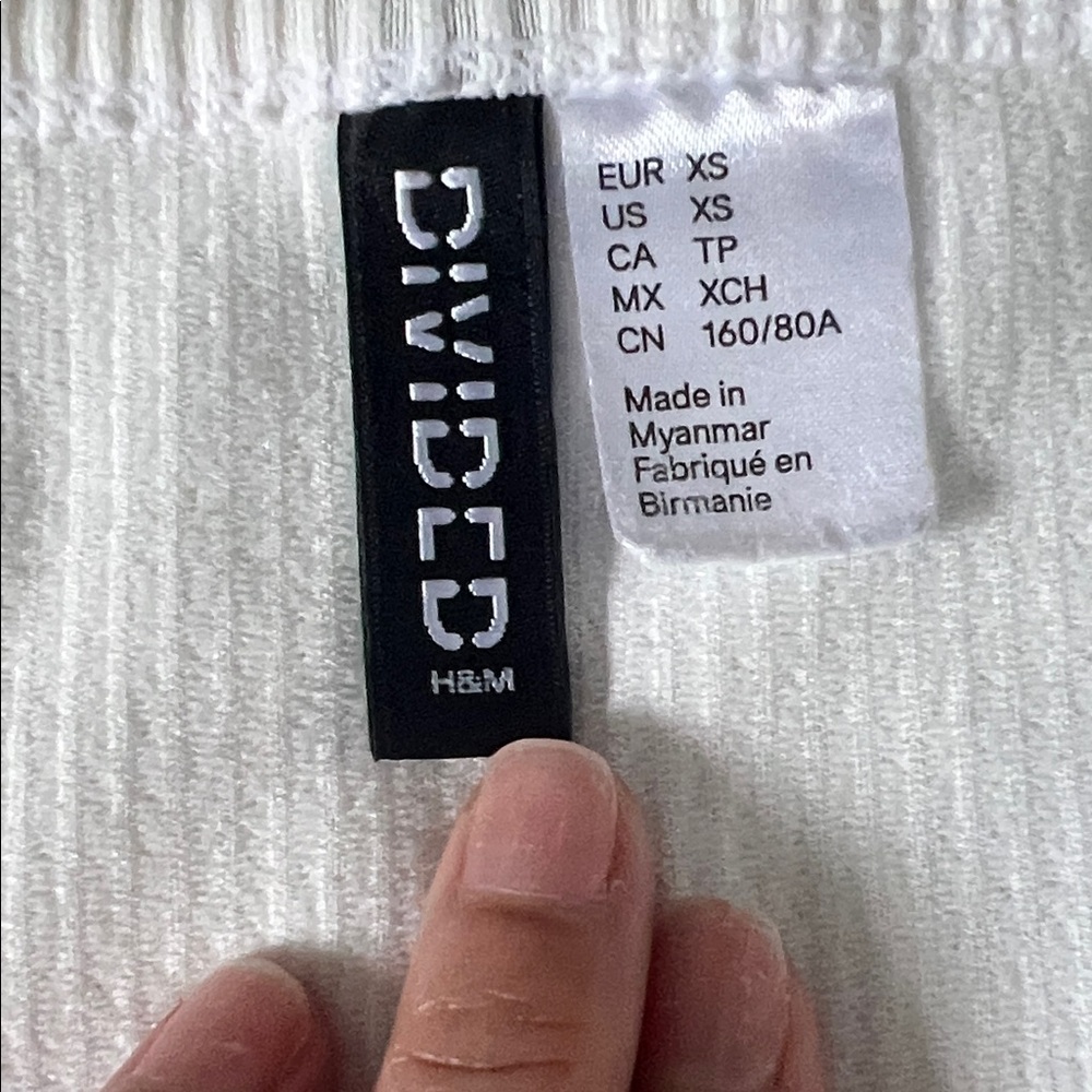 H&M Cream Ribbed Long Sleeve Crop Top - Picture 2 of 2